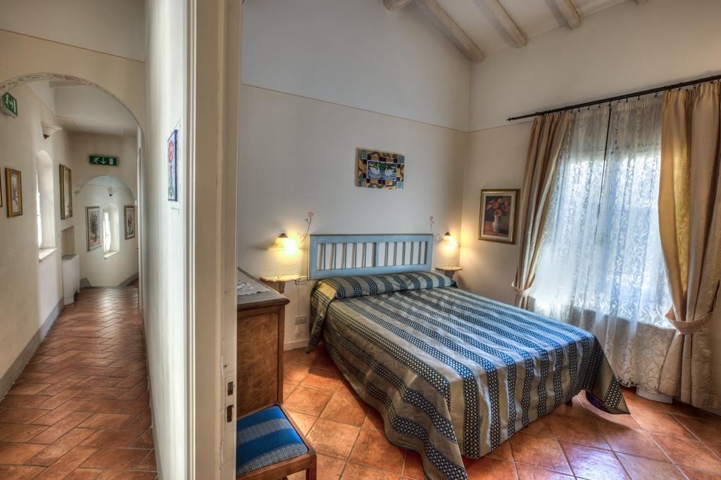 Hotel Locanda Degli Artisti 博尔戈圣洛伦索 客房 照片
