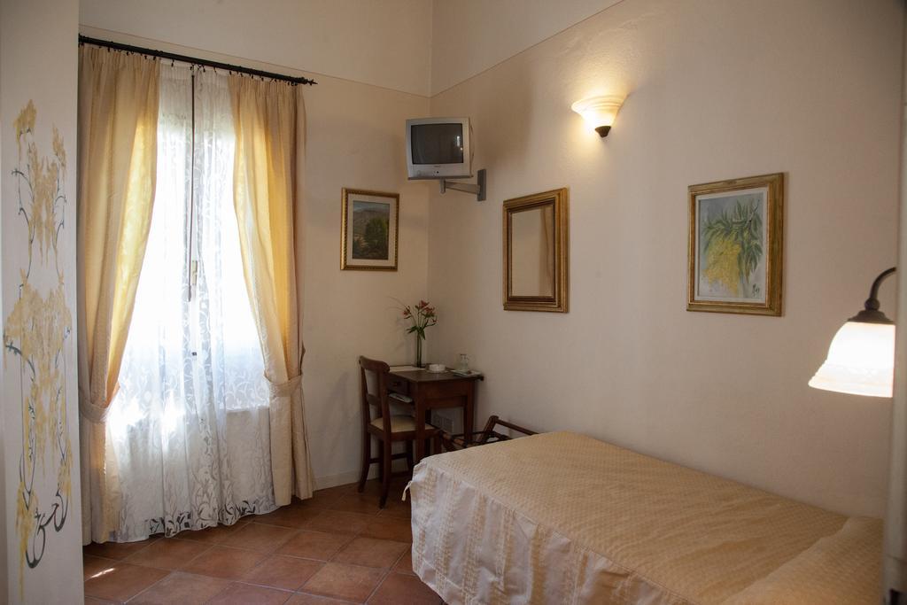 Hotel Locanda Degli Artisti 博尔戈圣洛伦索 客房 照片