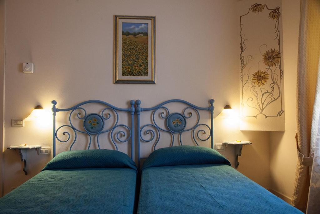Hotel Locanda Degli Artisti 博尔戈圣洛伦索 客房 照片
